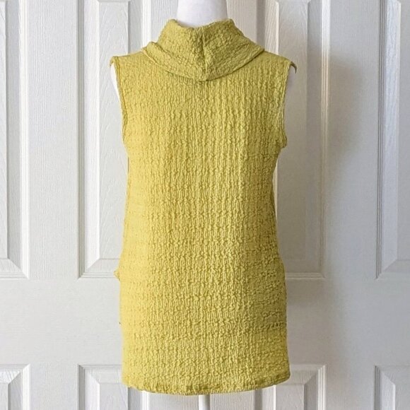 INOAH Women's Sleeveless Cowl Neck Top Blouse  Size S  Lime  NWT - Picture 3 of 4